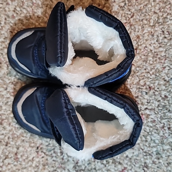 Kids Snow Boots - Picture 4 of 5
